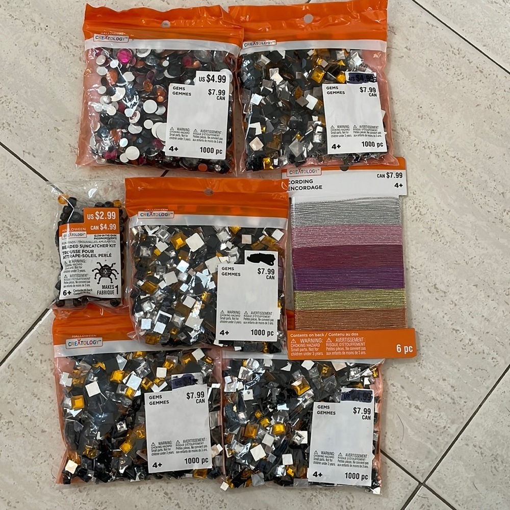 NWT Halloween gems and crafts